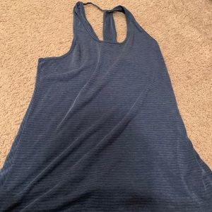 Essence tie back top